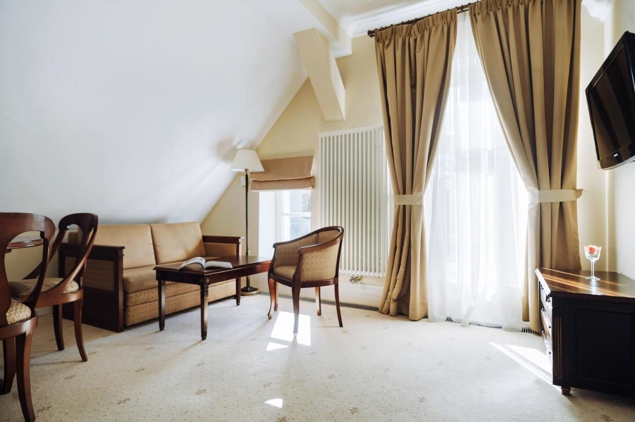 Отель Hotel Pałac Romantyczny Turzno-37