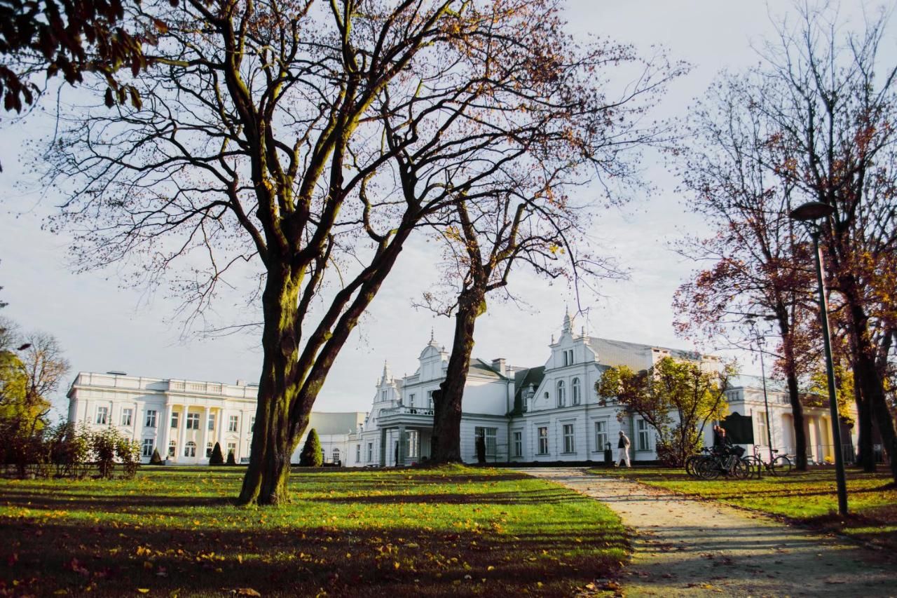 Отель Hotel Pałac Romantyczny Turzno-8